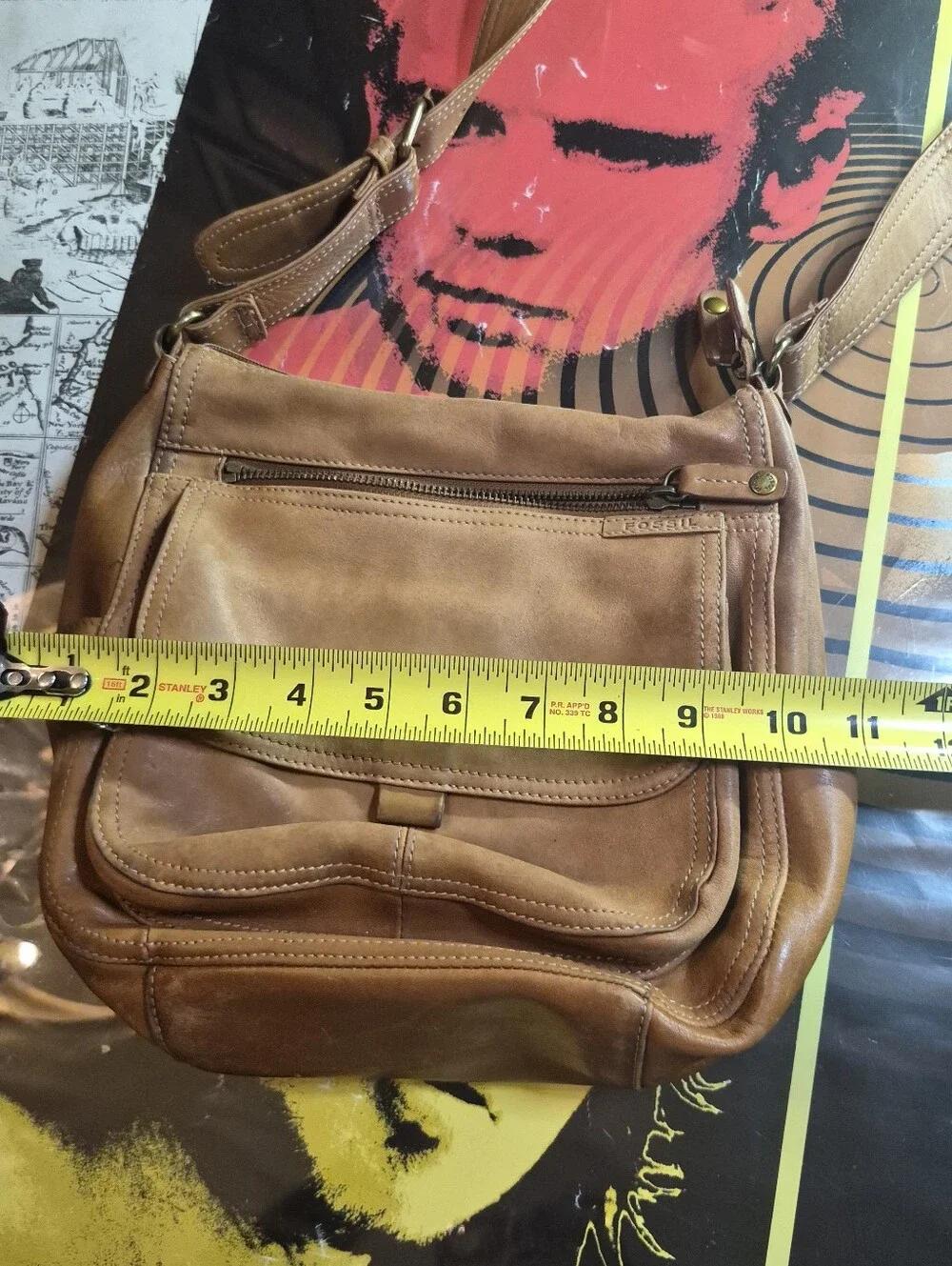 Fossil tan leather